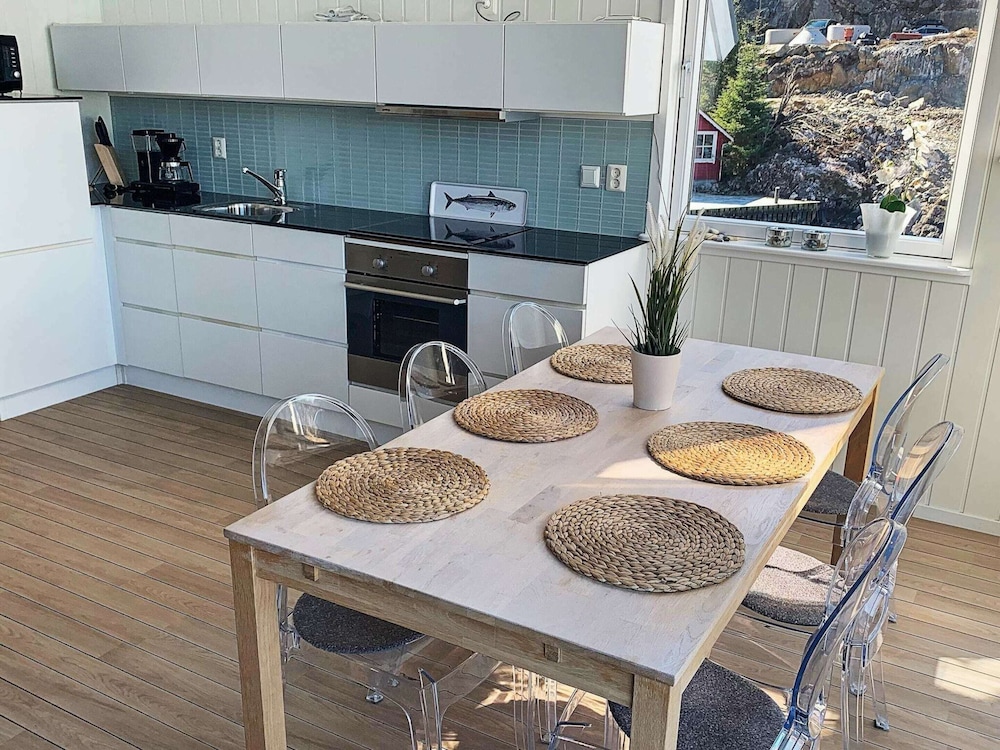 6 Person Holiday Home in Urangsvag view 3