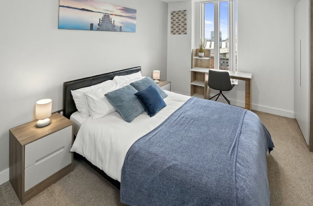 Inviting 2-bed Apartment in Manchester