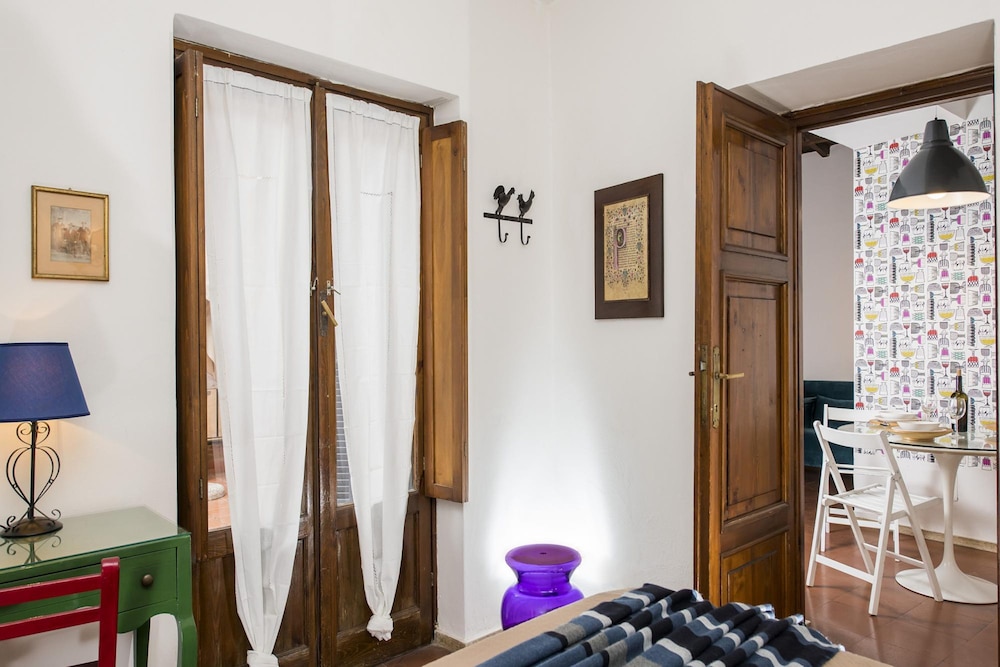 Chiara in Pantheon Apartment With Terrace