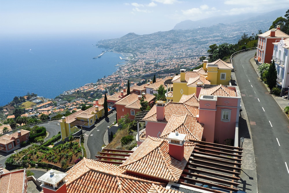 Villa Pembe Palheiro Village