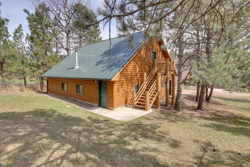Piedmont Cabin ~ 10 Mi to Rapid City! view 4