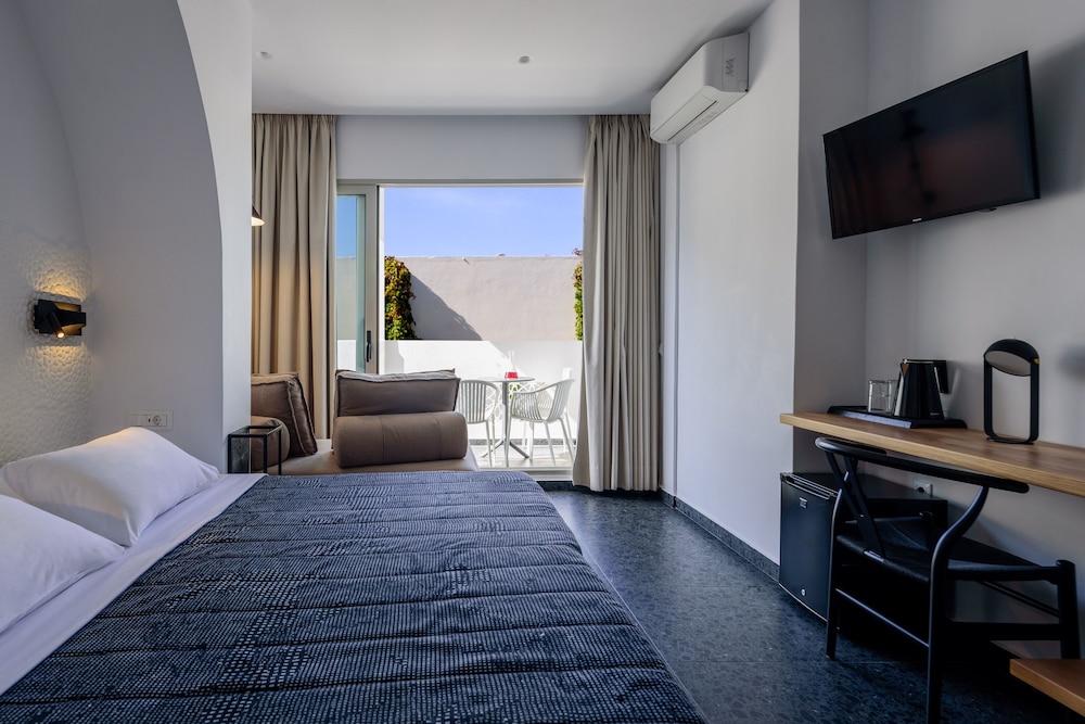 Afroditi Venus Beach Hotel & Spa