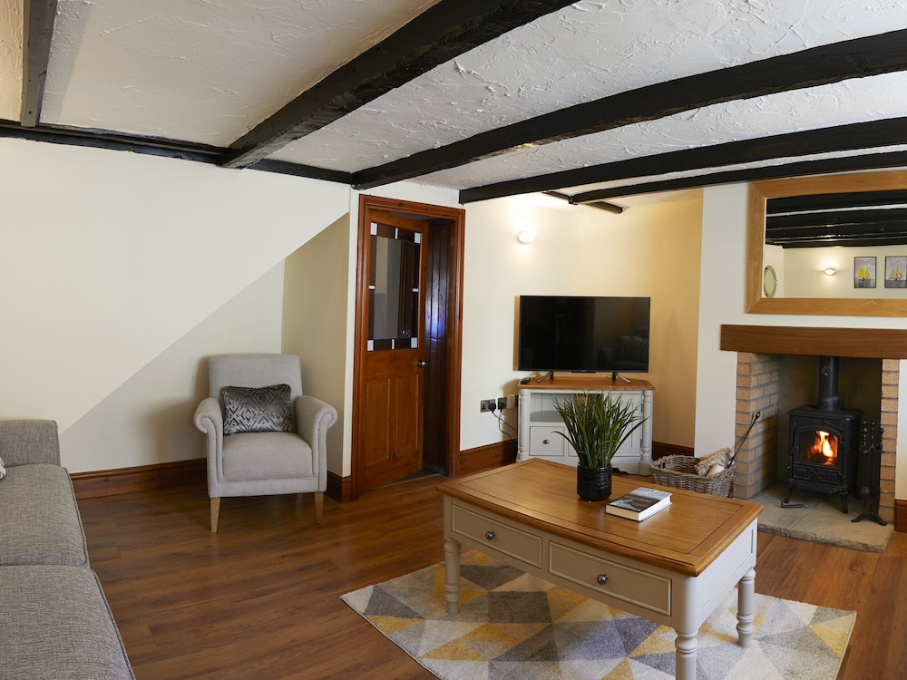 Courtyard Cottage