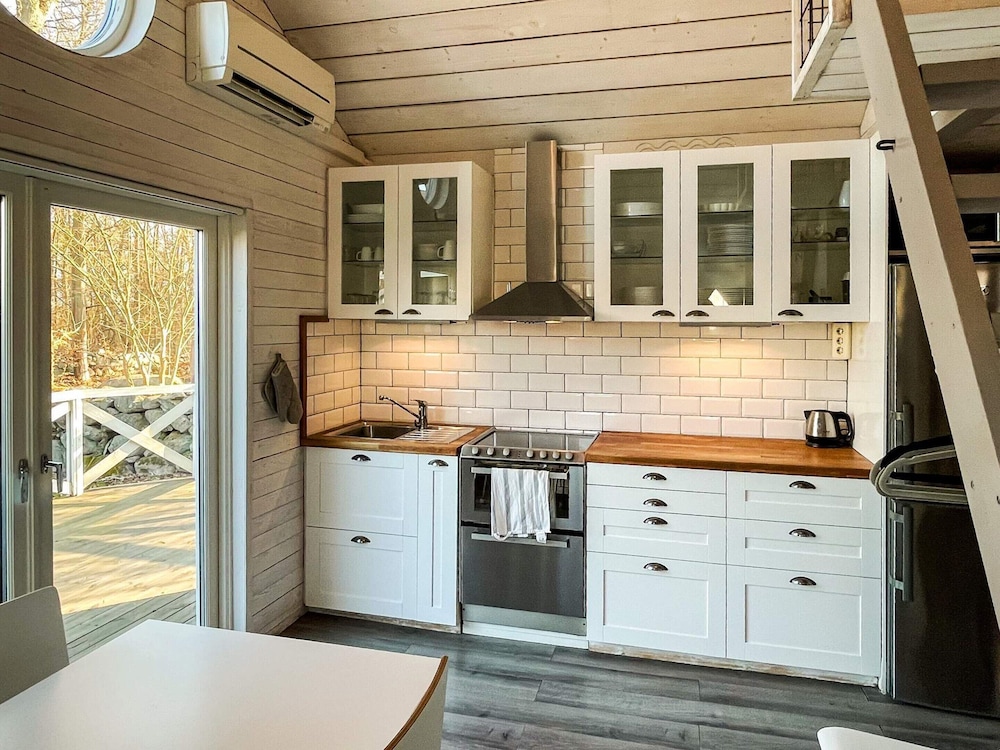 4 Star Holiday Home in Drottningskar