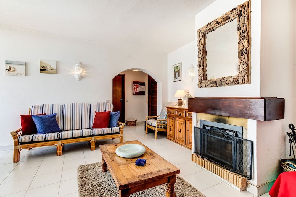 135 Monte Dourado Two Bed Apartment With Communa