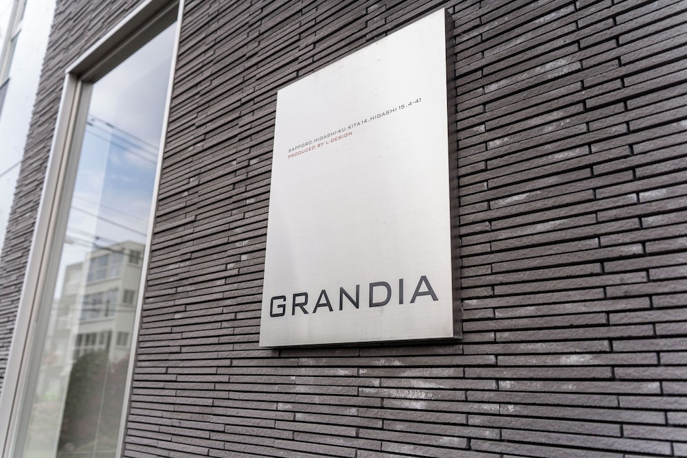 GRANDIA 401