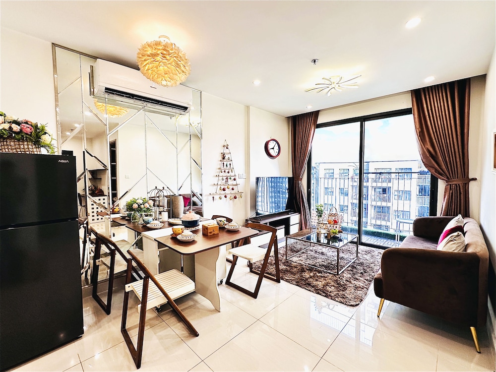 Armin Homes 2BR  Vinhomes Ocean Park