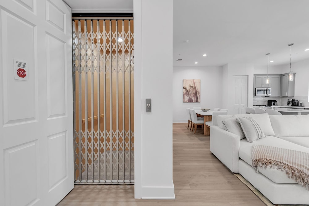 Azul Townhomes A3 - Sunrise