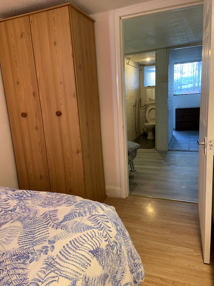 2bed Room Small Annex Furnished in High Wycombe view 4