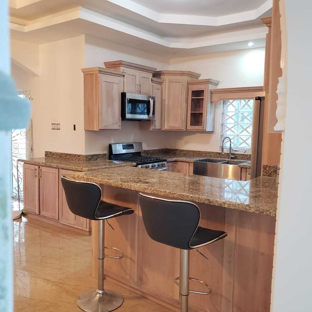 Palm palace at Rockville view 4