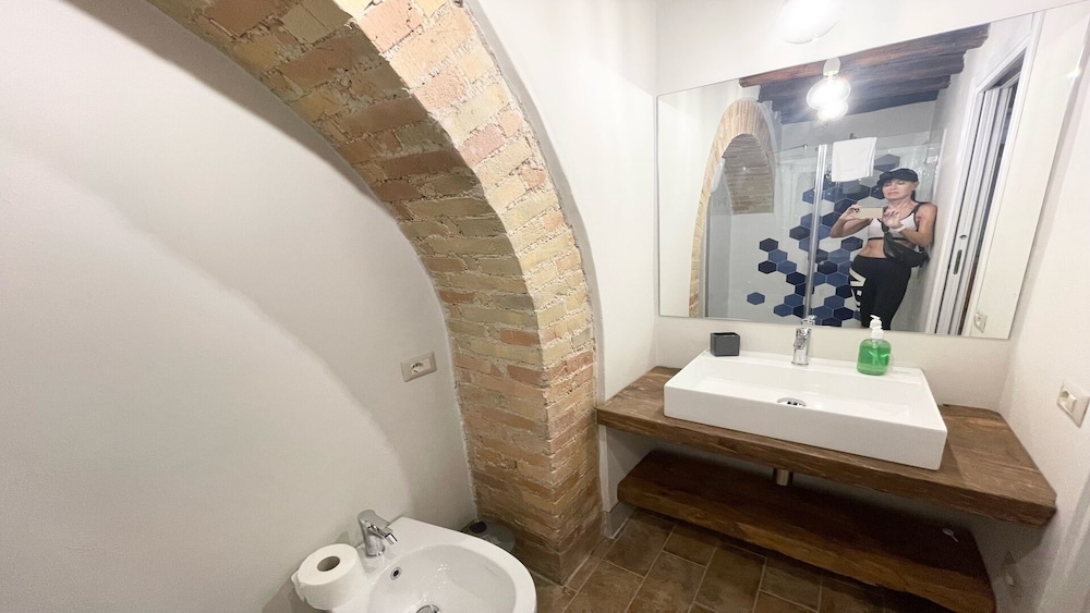 Beautiful Exclusive Pool Villa - Close to Spoleto bar Shops, Restaurants - Property Image 82