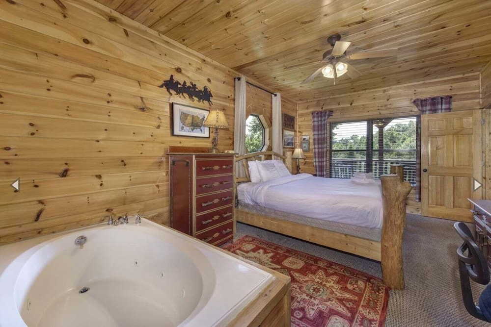 Knotty But Nice 4 Bedroom Home
