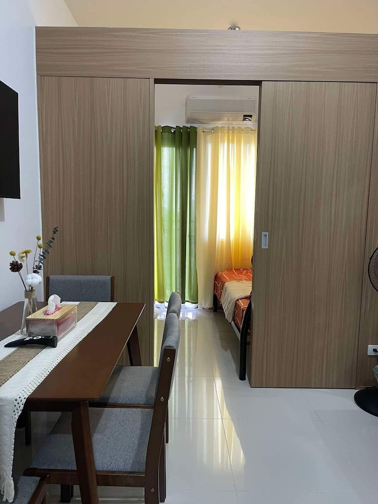 Lush residence Makati City by darpm