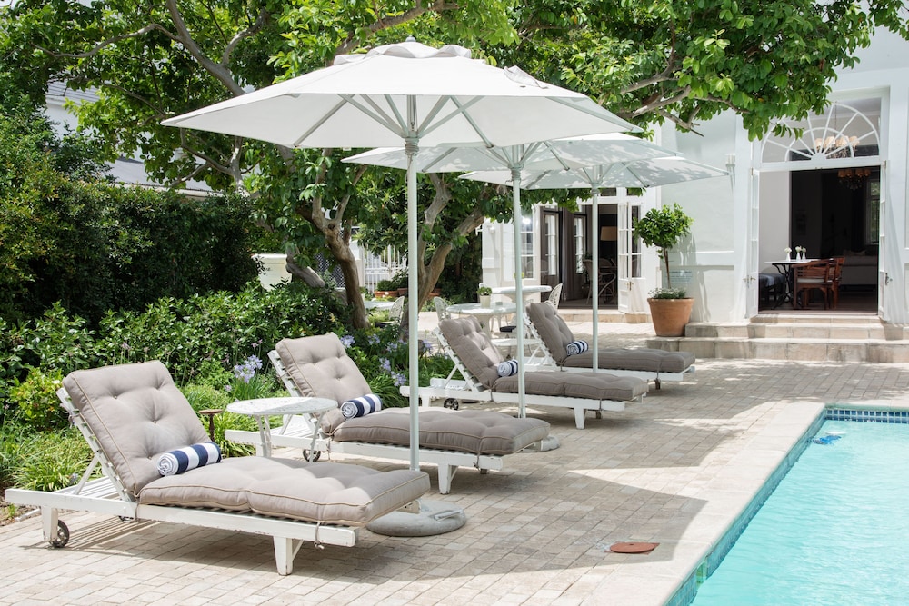 River Manor Boutique Hotel 2