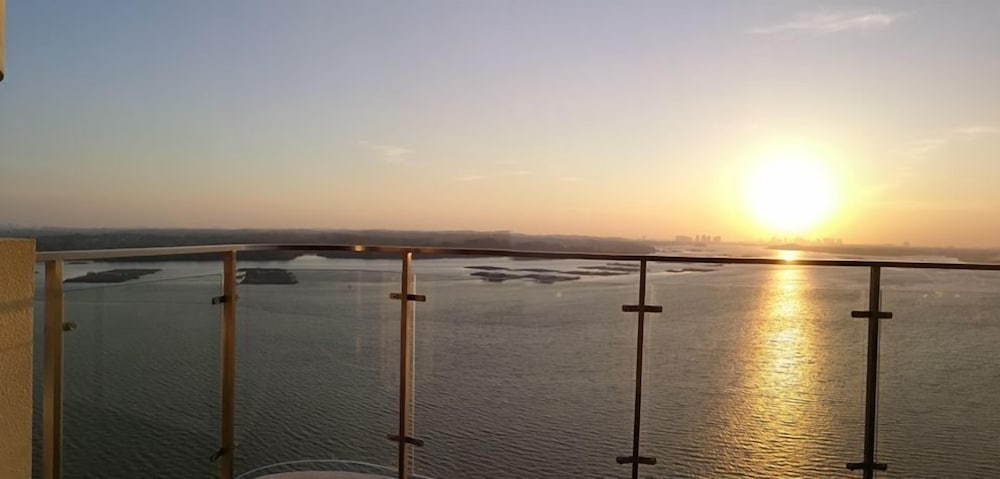 Picturesque View Suites