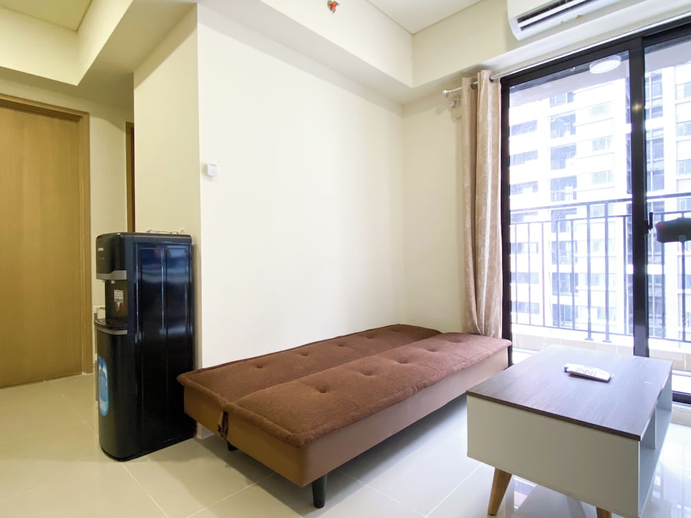 Homey And Warm 2Br At Meikarta Apartment