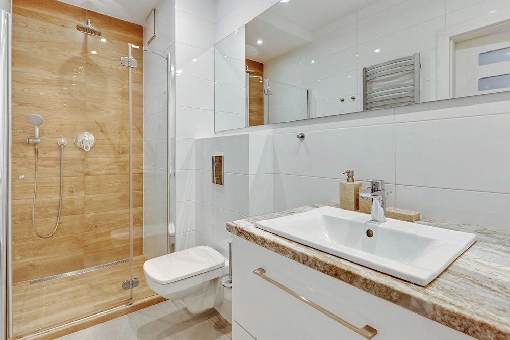Aura - Riverside & Parking by Downtown Apartments