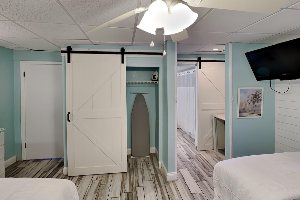 Continental Condominiums II by Resort Collection