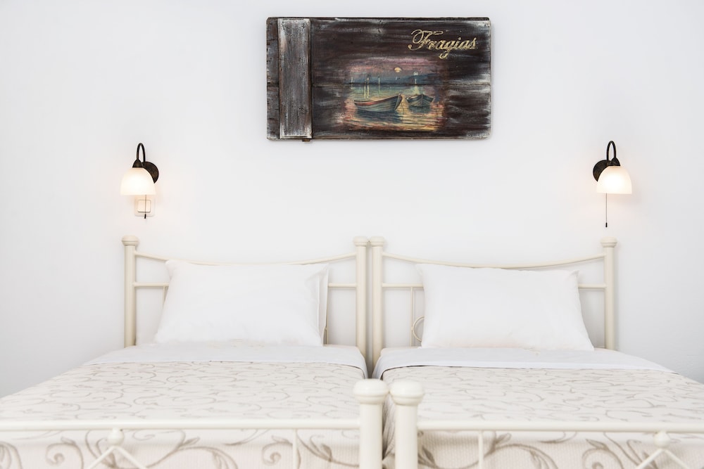 Fragias Boutique Studios & Apartments photo 5