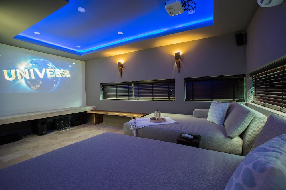 Hotel Skye Beach Hotel - Image 1