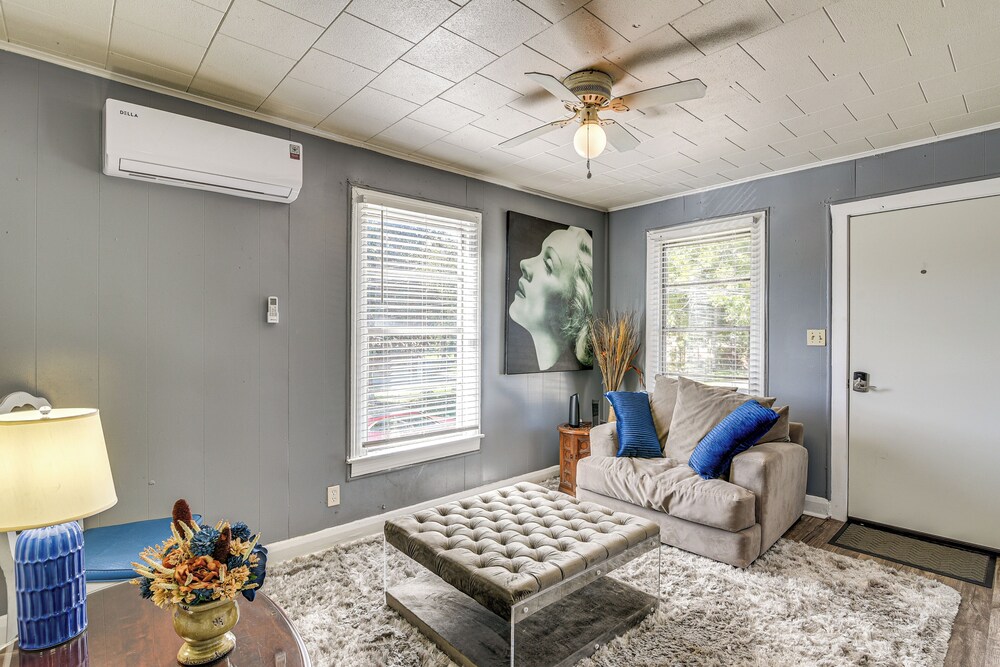 Near Sabine Lake: Pet-friendly Apt in Port Arthur