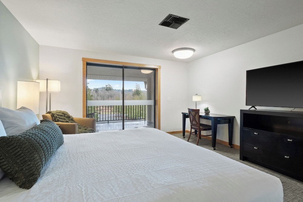 Bonneville Hot Springs Resort & Spa