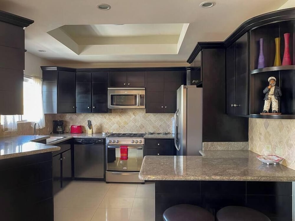 Gated 2BR Apartment Near Sandy Beach