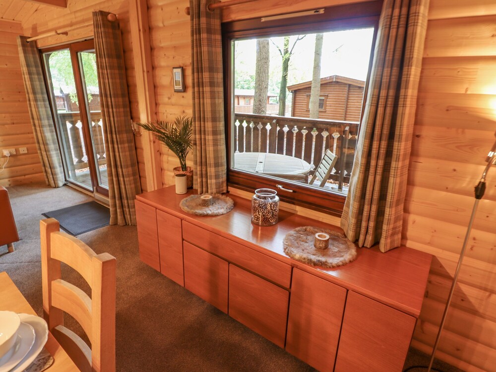 Leafy Hollow Lodge