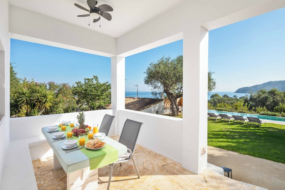 Villa Alkyoni Mare