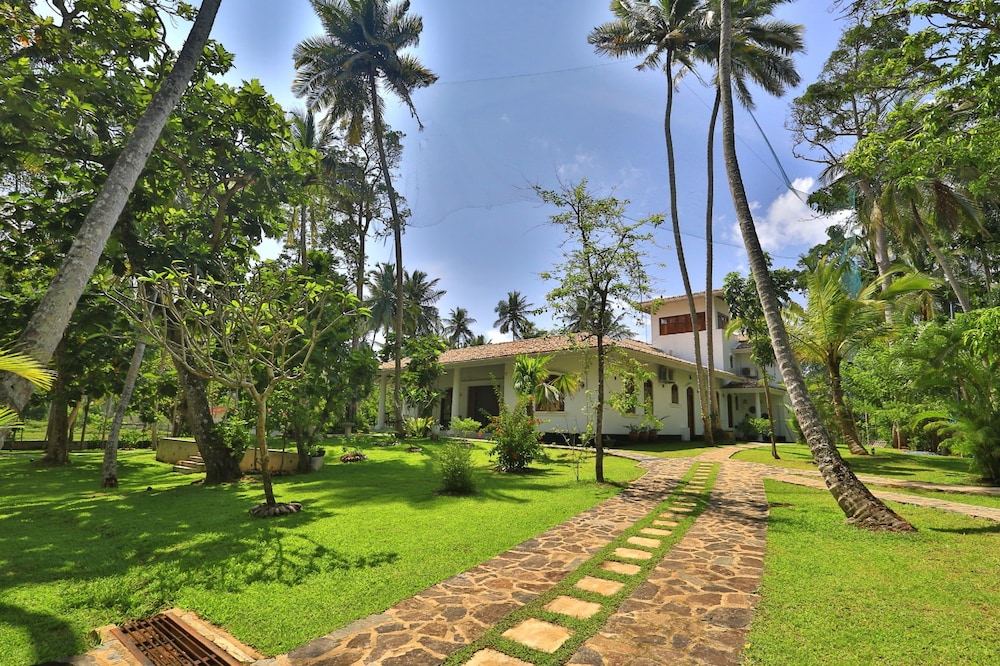 Amara Villa