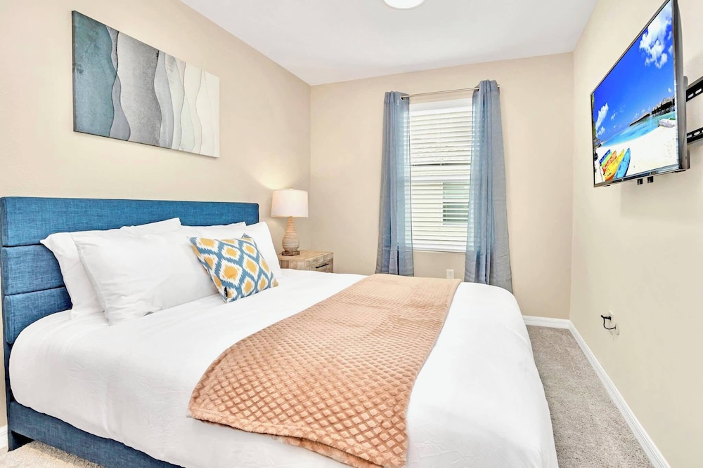 Solara 7BR Resort Home w Pool, Hot Tub & Games