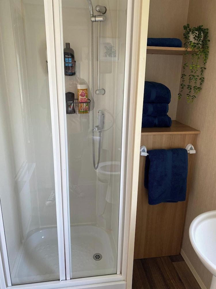 Patricia 3 Bed Balcony in Rhyl
