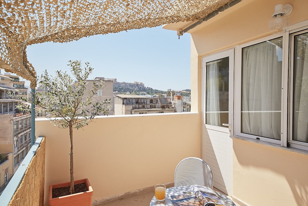 toStay Athens