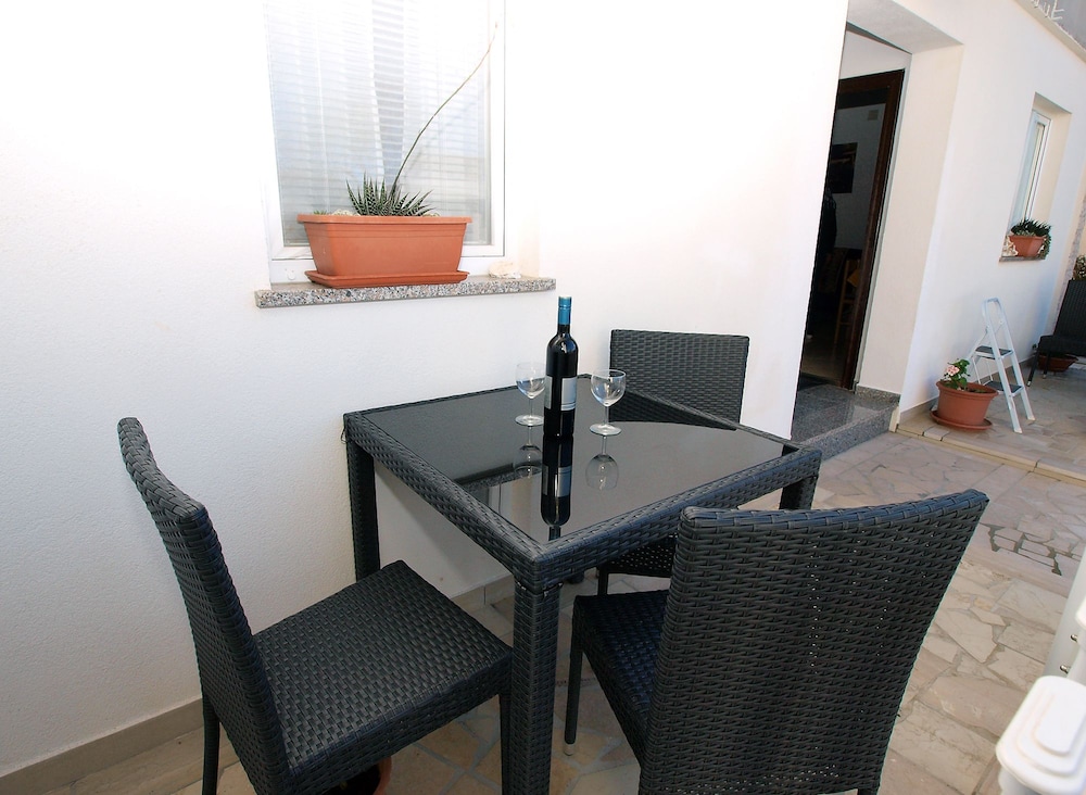Apartment Mila 395