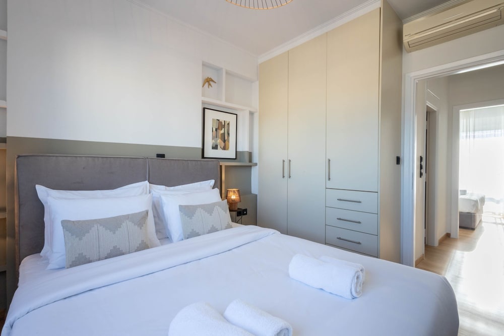 Acropolis Sky Retreat Jacuzzi 3BR Maisonette