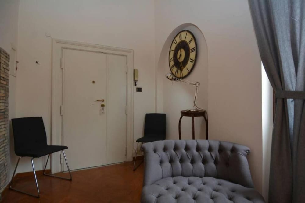 Piazza Navona Penthouse - Piazza Navona Penthouse