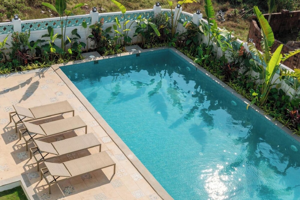 Yellowstone Resort Arambol