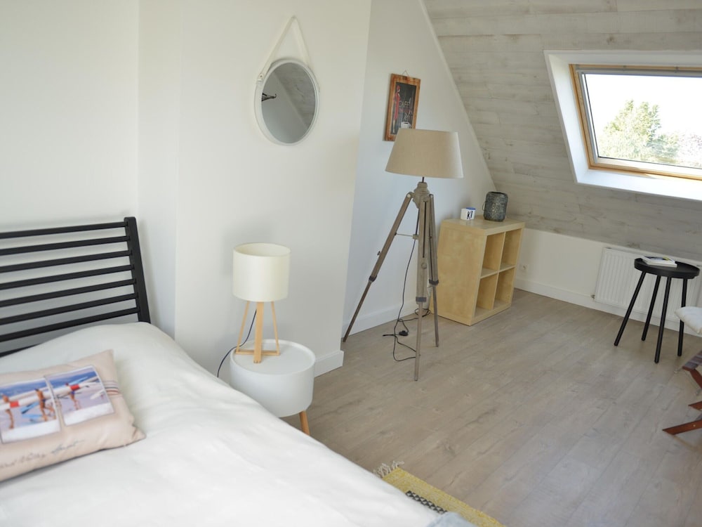 Charming Holiday Home Near the Beach, Locquirec