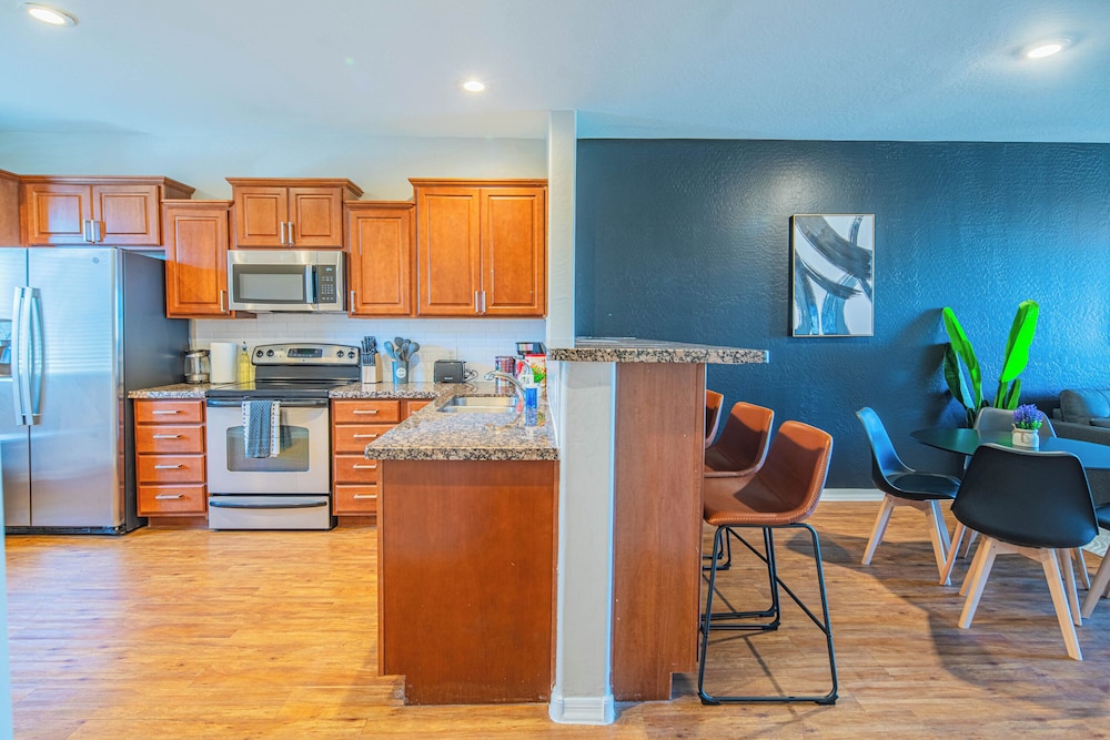 ROVE LIVING/KL - The Fredrick Tempe