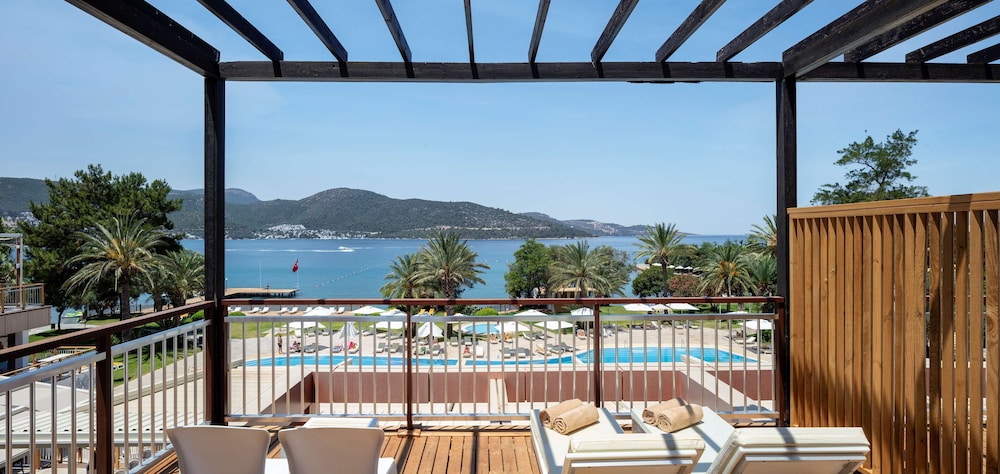 DoubleTree by Hilton Bodrum Isil Club Resort - ULTRA HER ŞEY DAHIL - Image 32