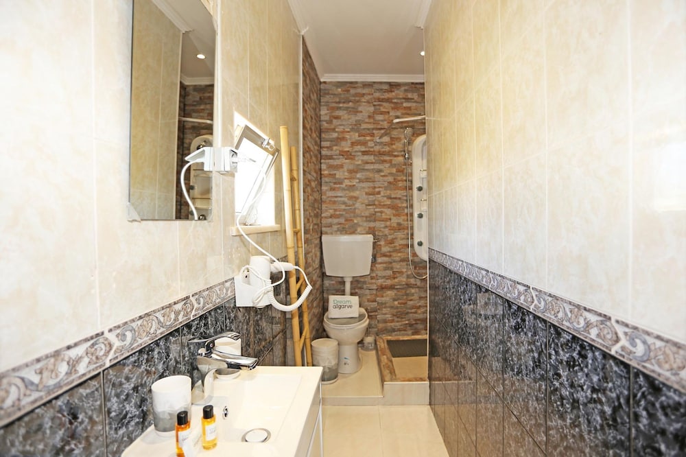 S 02 - 2 Bed Apartment in Quinta Silvestre