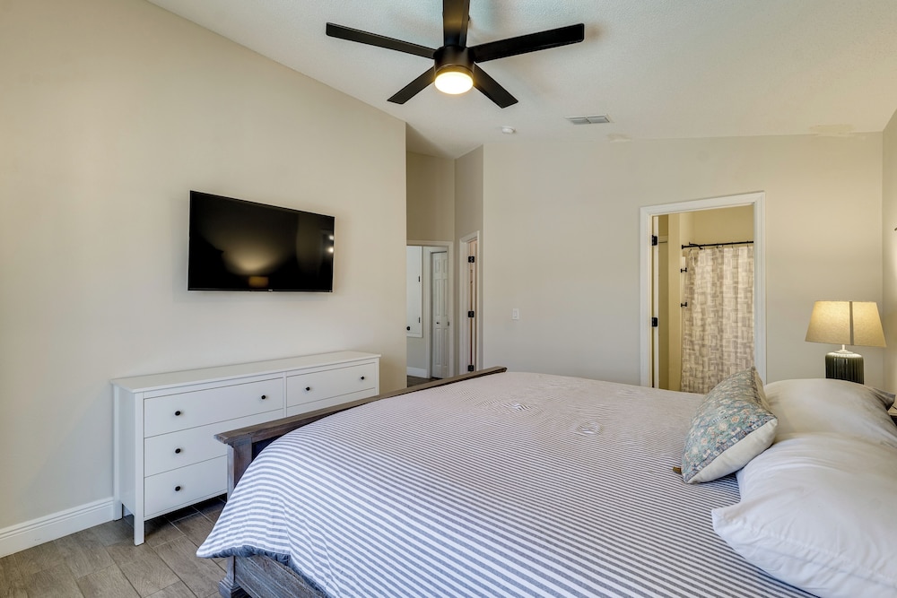 Pool & Game Room: Pet-friendly Gem in Davenport