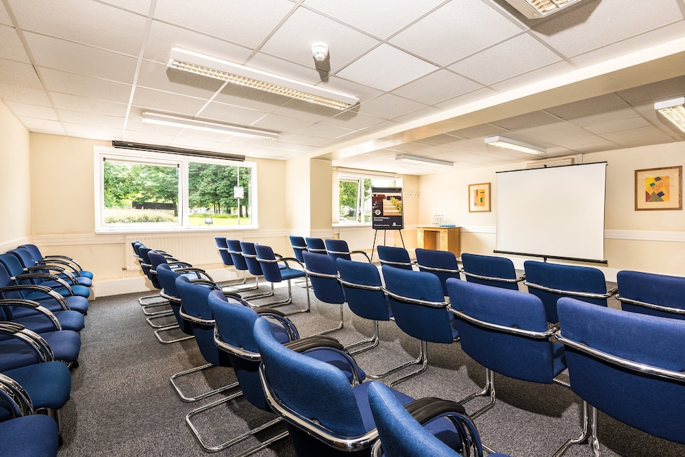 Lancaster Vacations - Holiday Inn Lancaster, an IHG Hotel - Property Image 4