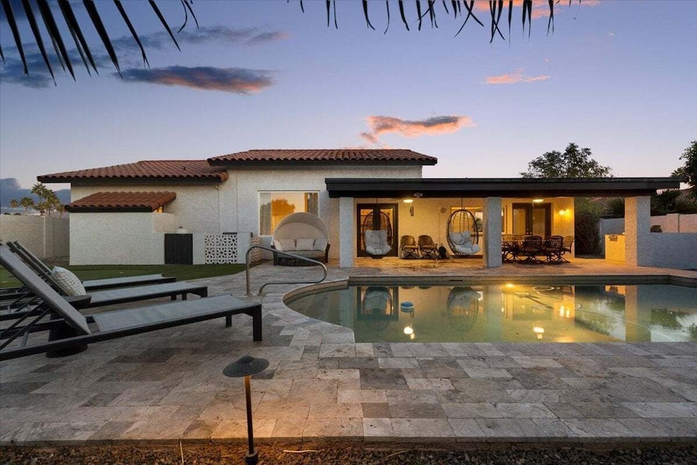 Kierland Charm - Private Yard w/ Pool, Golf & More