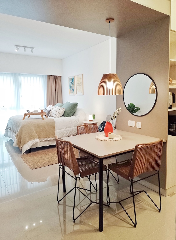 Ayres Suites Moreno