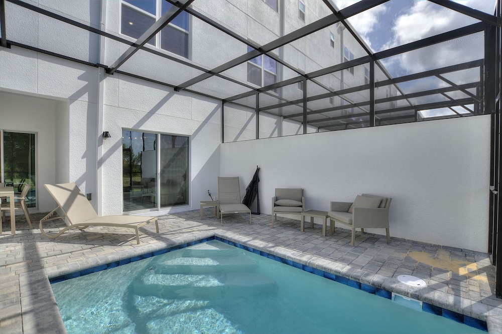 Harmony Haven Boutique Townhome At Azzure Resort Near Disney By Shine Villas 6 Bedroom Townhouse