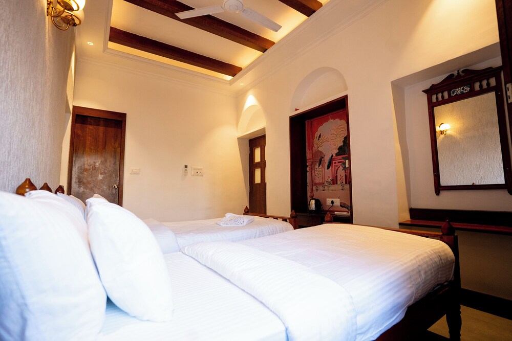 SHIVA KASHI HOTEL