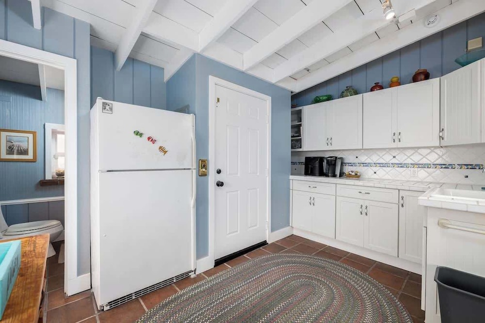 4 Bedroom With Pool in Oceanside