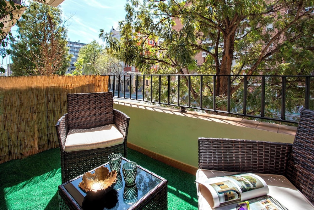 Exclusive Apartment 5BD in Seville. Carlos V
