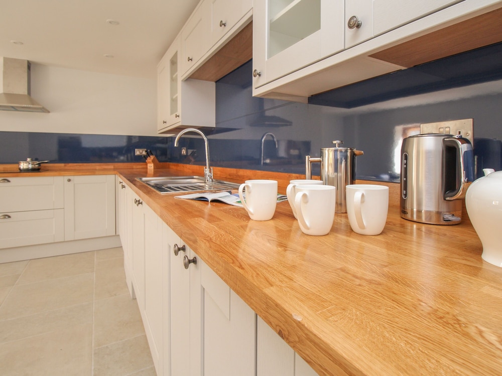 The Stables, Burton Bradstock